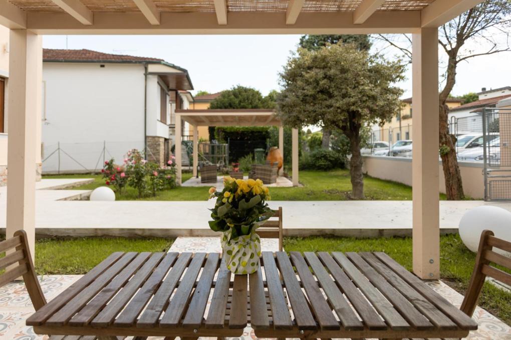 Villa Rosa Antica Lukka Zewnętrze zdjęcie